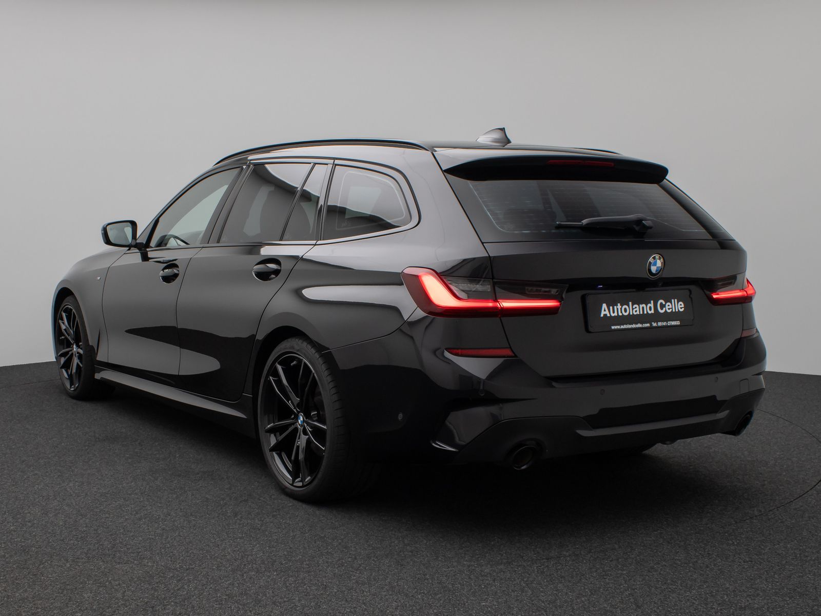 Fahrzeugabbildung BMW 320d  M Sport Panorama Kamera Laser DAB HiFi AHK