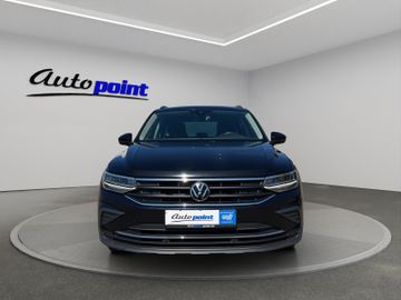 Volkswagen Tiguan - 2
