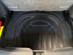 Fahrzeugabbildung Volkswagen Golf VIII Variant 2.0 TDI 110 kW Goal - AHK