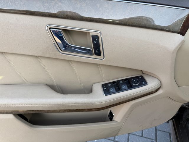 Mercedes-Benz E 300 Limousine CDI BlueEfficiency