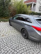 Hyundai i40 cw 1.7 CRDi Premium 100kW Automatik Premium - Hyundai i40 mit Diesel-Antrieb: Kombi, 1.7