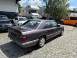 Mercedes-Benz E 220 - gebrauchte Mercedes-Benz E 220 aus dem Jahr 1994