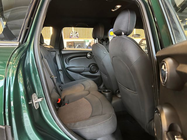 MINI COOPER D 5-trg. *2. Hand*Klima*SHZ*Navi*PDC*BT*