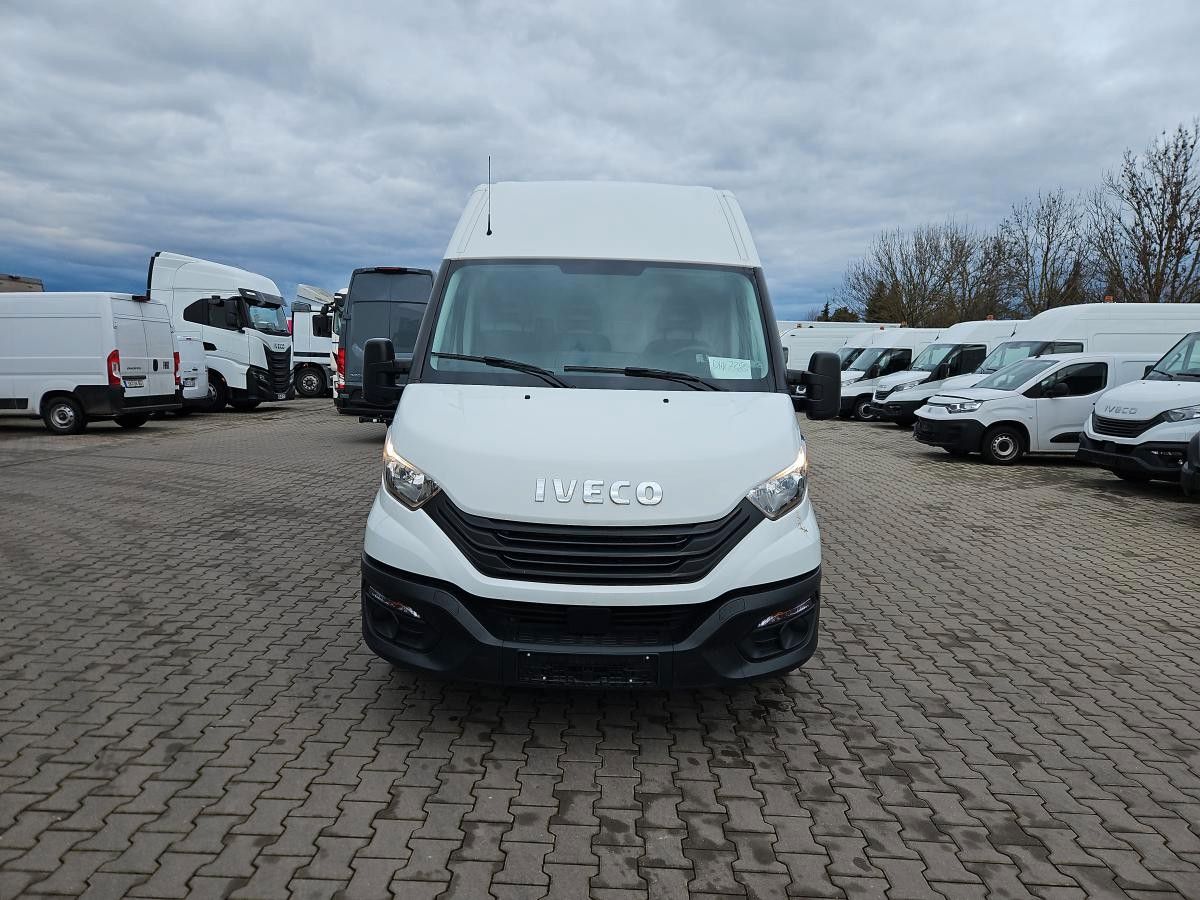 Fahrzeugabbildung Iveco Daily 35S16V