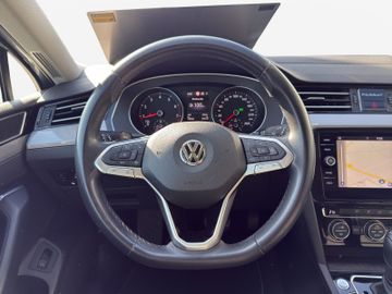Volkswagen Passat Variant - 10