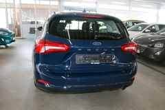 Fahrzeugabbildung Ford Focus Trend Turnier Automatik KLIMA aus 1. Hand