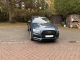 Audi Q3 2.0 TFSI quattro S tronic sport 220 PS   - Audi Q3 von privat
