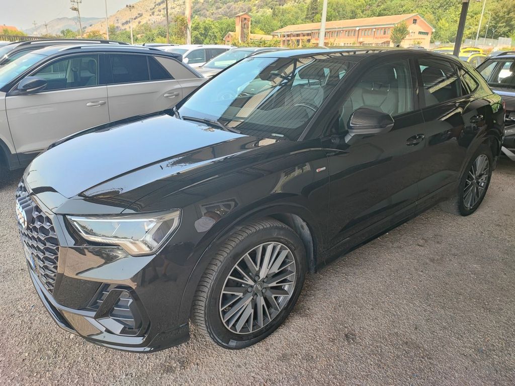 Image of Audi Q3