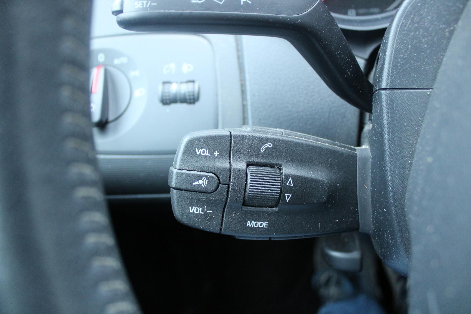 Seat Ibiza 2014 — photo 16
