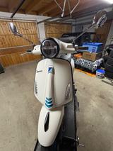 Vespa Primavera 125 Sondermodell - VESPA PRIMAVERA 125 S