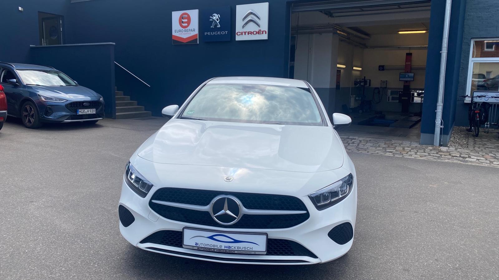 Mercedes-Benz A 180 7G-DCT Entry, Navi,Kam,