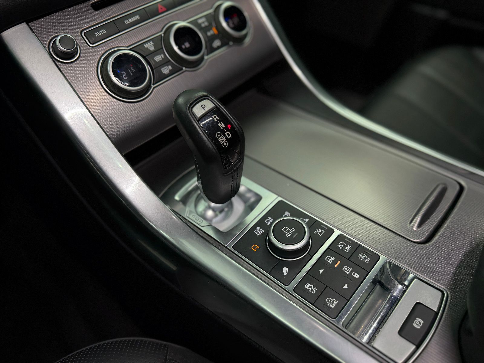 Fahrzeugabbildung Land Rover Range Rover Sport HSE|MERIDIAN|PANO|AHK|LUFT