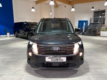 Ford Tourneo Courier Titanium AHK