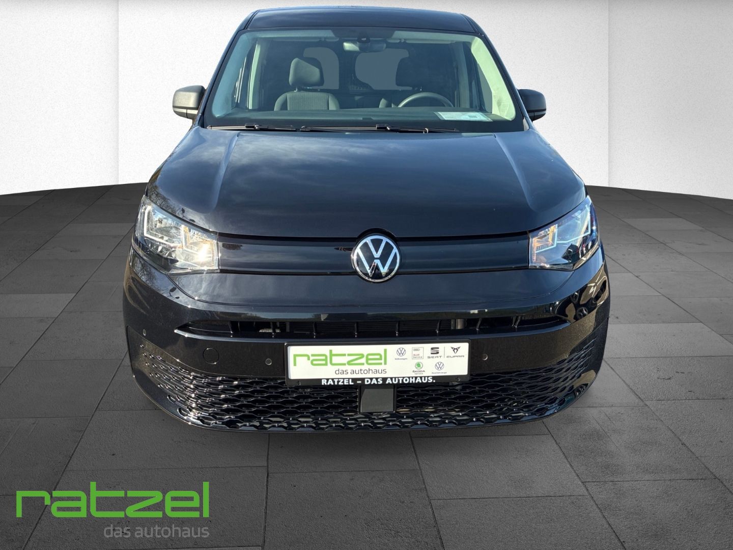 Fahrzeugabbildung Volkswagen Caddy Cargo 1.5 TSI EcoProfi AHK+Navigation