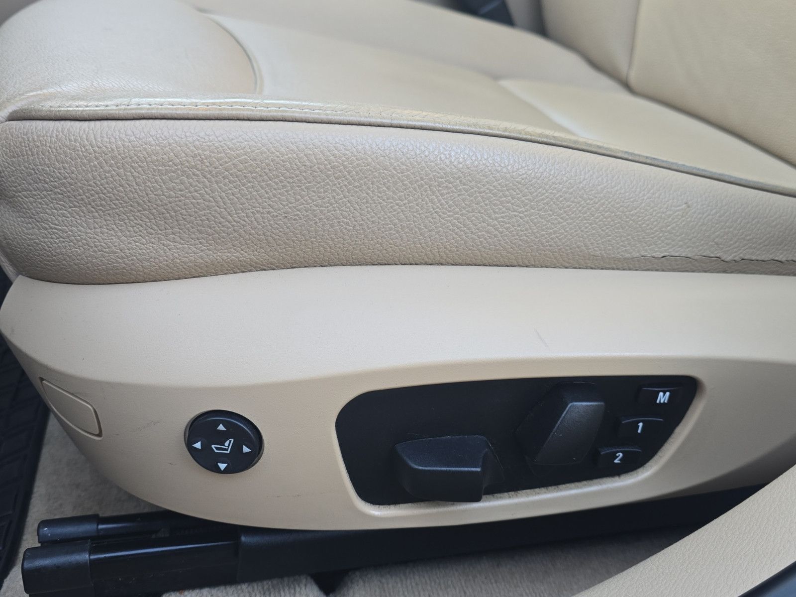 Fahrzeugabbildung BMW X1 25 d xDrive Automatik Leder Klima Navi PDC