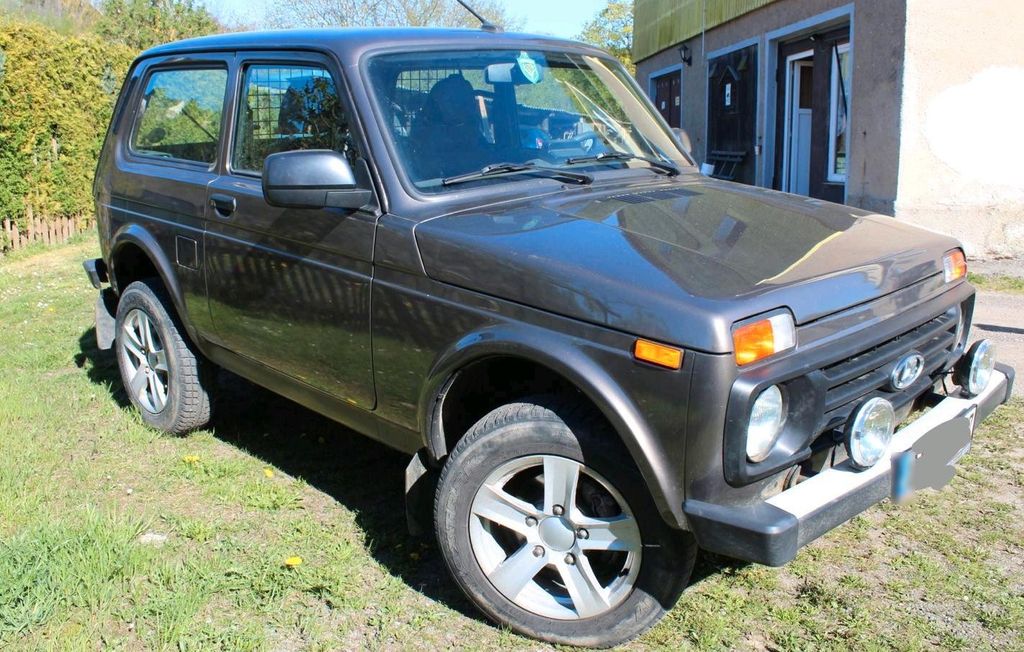 Image of Lada Niva