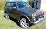 Lada Niva/ Allrad/ Auto/ Geländewagen/ Jagd - Jagd Autos