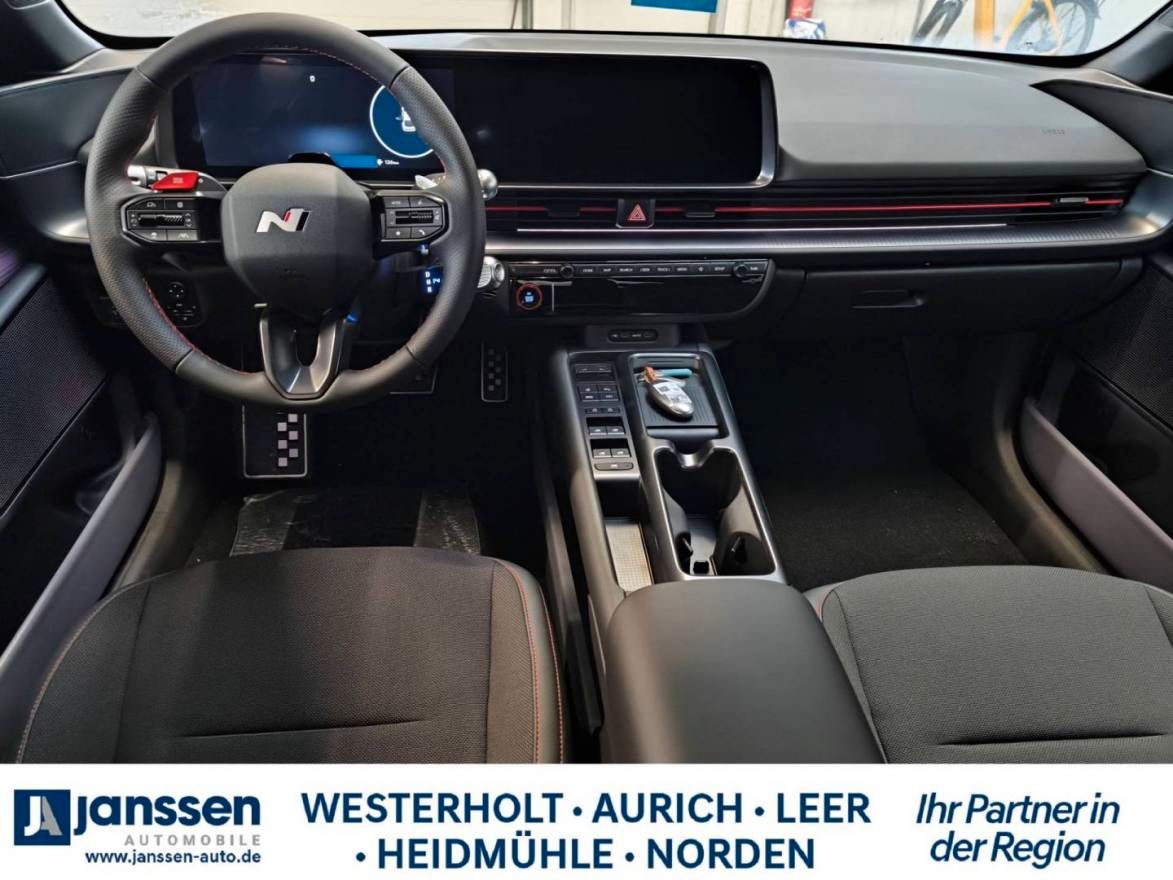 Fahrzeugabbildung Hyundai IONIQ 6 Elektro 84 kWh N Lin/Automatik/Rückfahrk