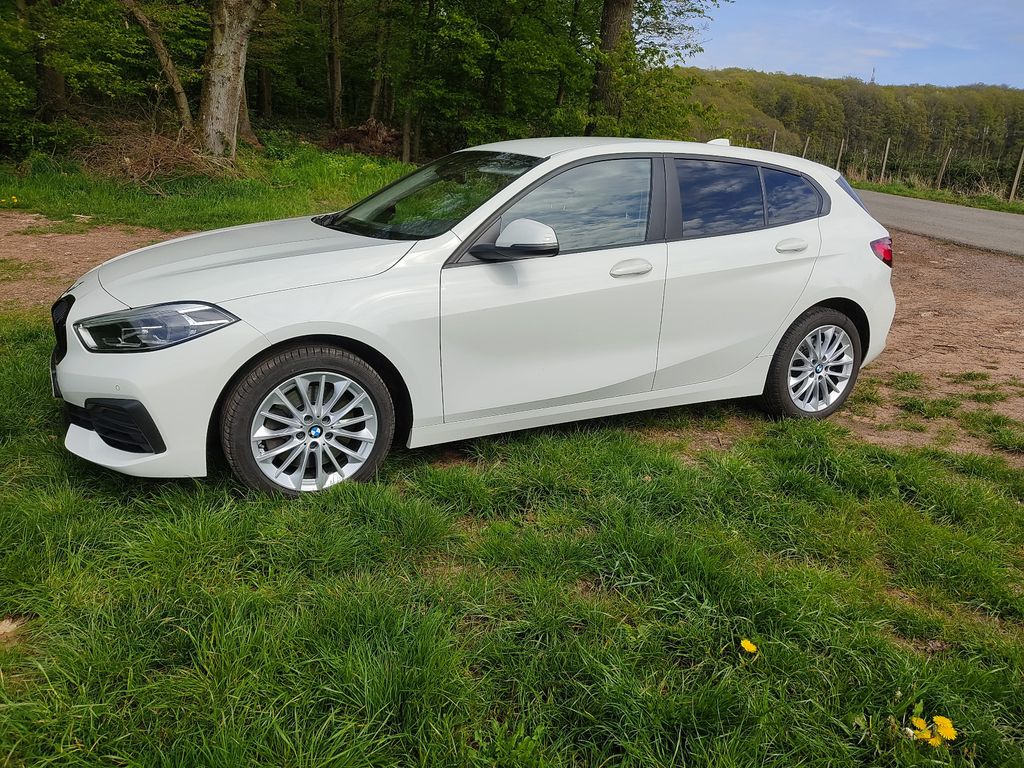 Image of BMW 120