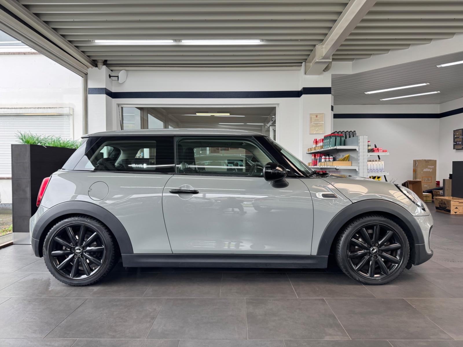 MINI COOPER Mini 3-trg. 1.5 *Shzg.*Klima*Pano*