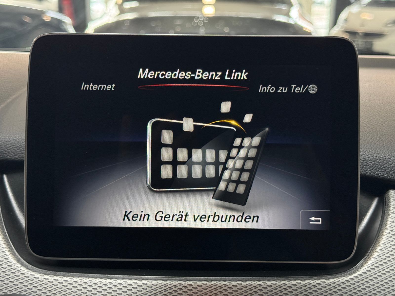 Fahrzeugabbildung Mercedes-Benz B 180 7G-DCT URBAN SPORTPAKET NAVI LED KAMERA 2H