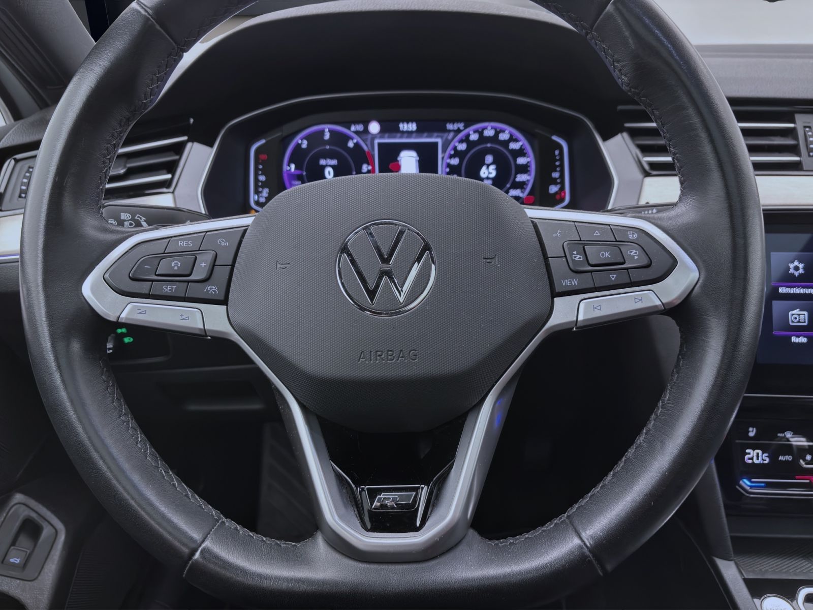 Volkswagen Passat Variant - Bild 13