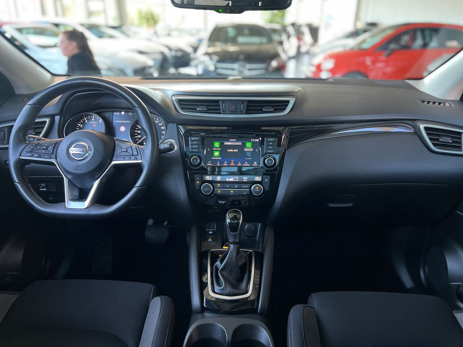 Fahrzeugabbildung Nissan Qashqai Zama PANO 360° NAV SHZ ALU