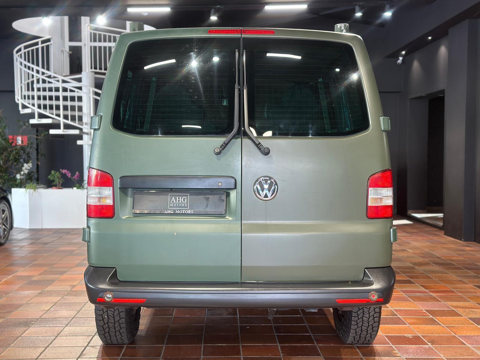 Volkswagen T5 WIDDER 4MOTION KURZ SEIKEL ROCKTON BUNDESWEHR