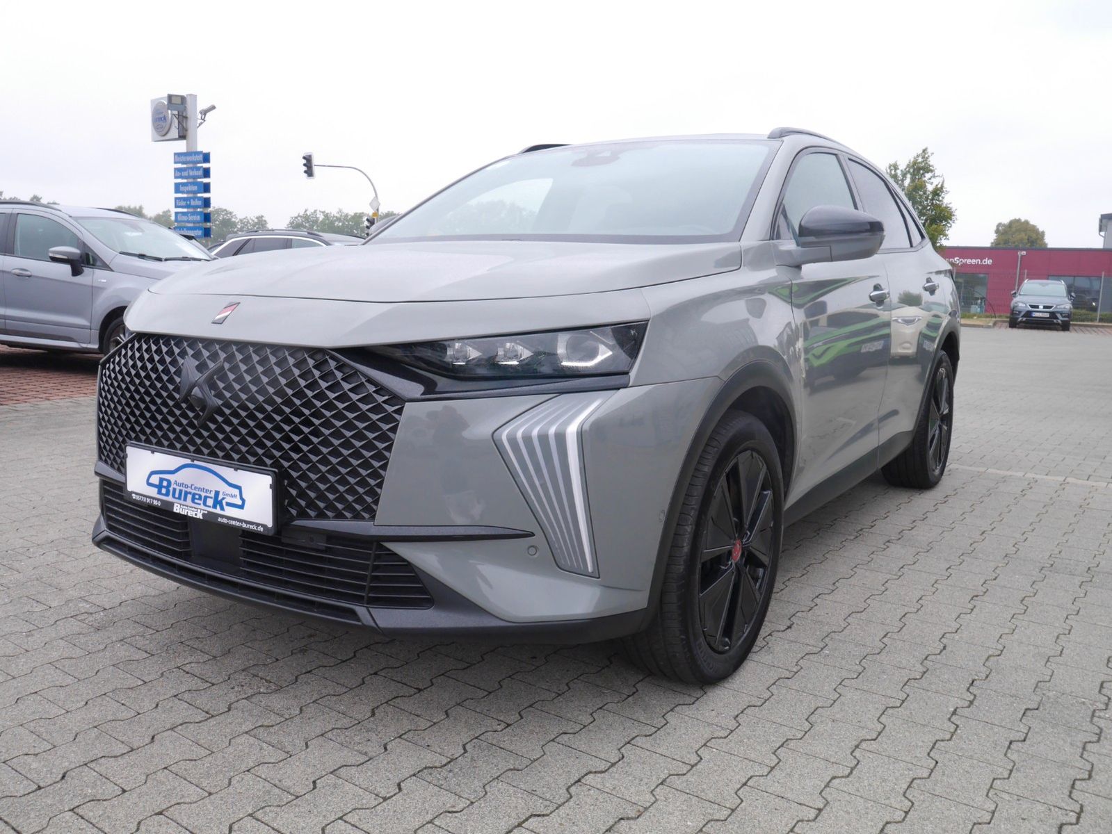 DS Automobiles DS7 Blue HDI Perf. Lin  NAVI/APP/SHZ/Kamera/PANO imagem 2