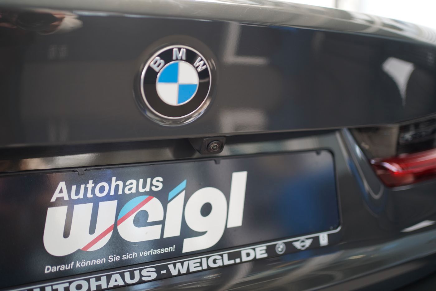 Fahrzeugabbildung BMW 320i xDrive M Sport Parkassist+AHK+HiFi+Alarmanl