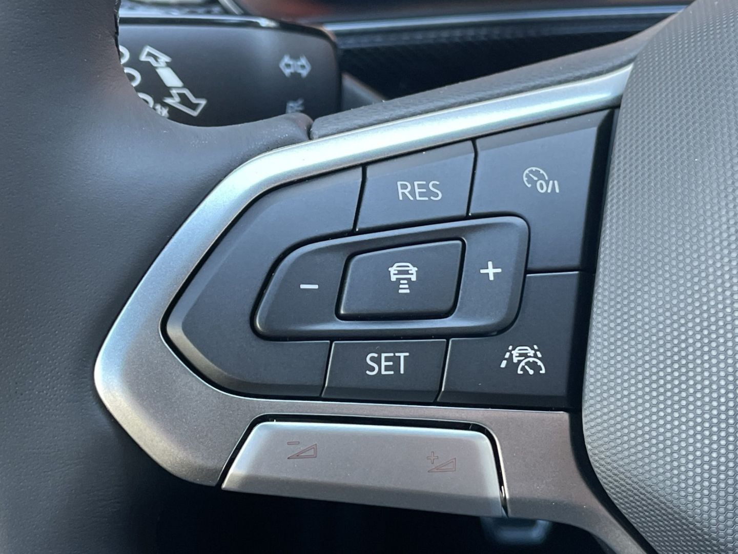 T-Cross Energy 1.0TSI 6-Gang Navi/LED/ACC/Kamera