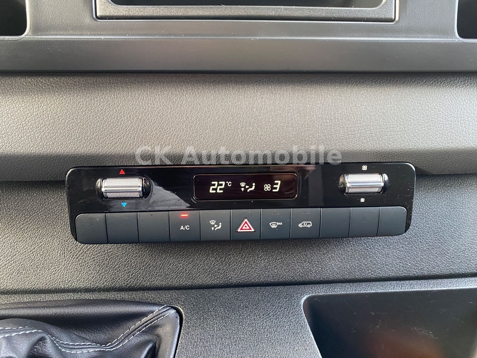 Fahrzeugabbildung Mercedes-Benz Sprinter III Kasten 214 CDI FWD L2H2/Klimaanlage