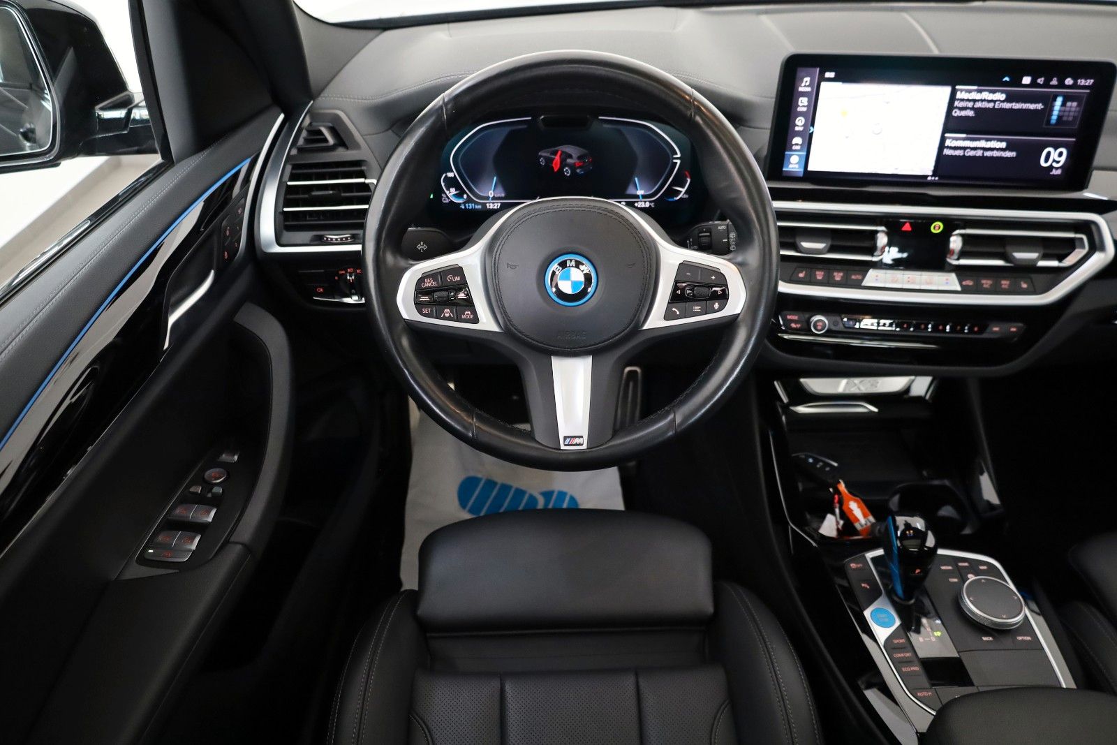 Fahrzeugabbildung BMW iX3 Inspiring/M Sport,Panorama,ACC,Leder,AHK el