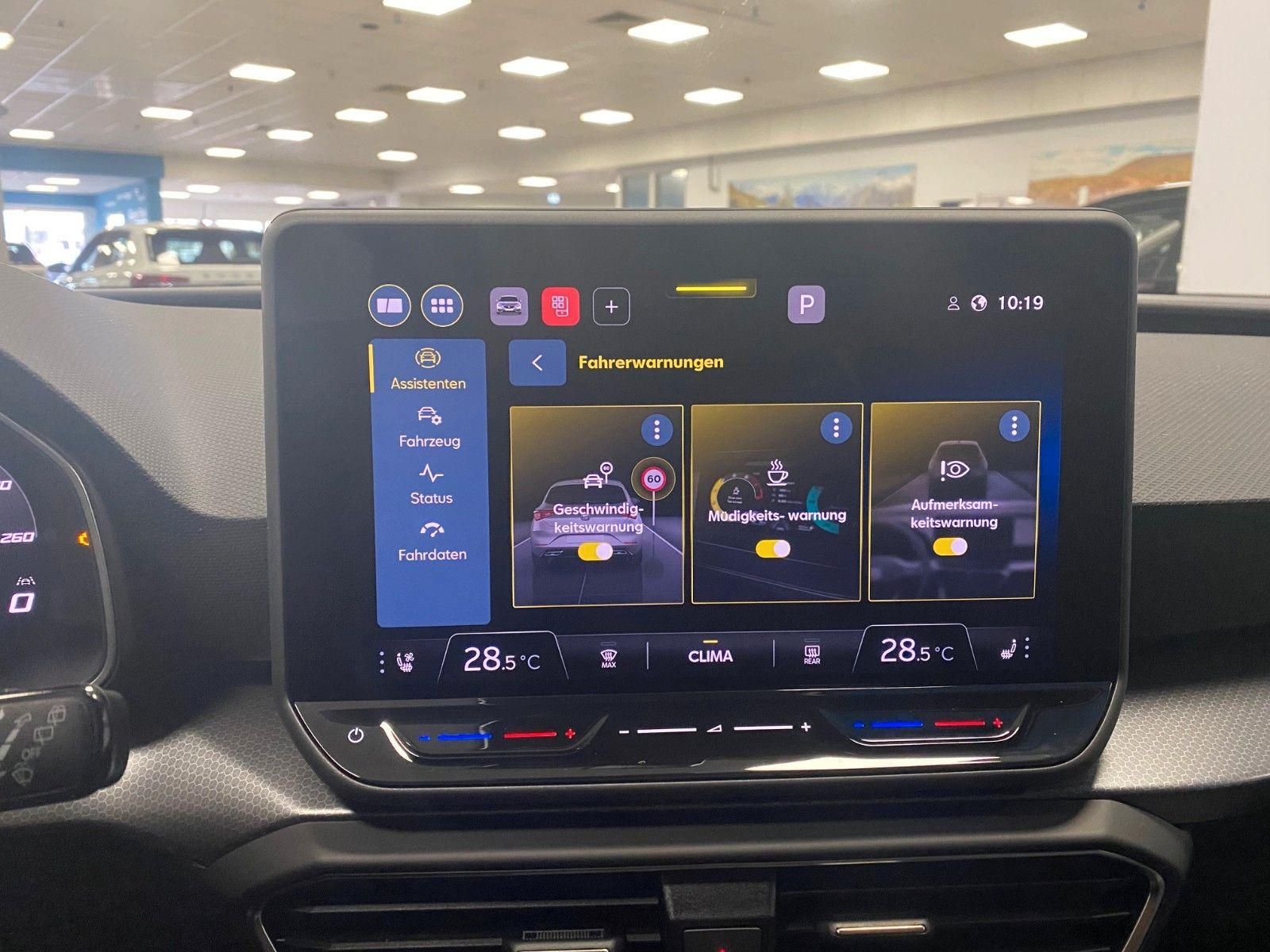 Fahrzeugabbildung SEAT Leon 1.5 TSI STYLE+R Kamera+ACC+3 Zonen KLIMA+BC