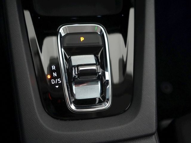 Octavia COMBI TOUR TDI DSG+AHK+KLIMA+NAVI+LED-SC