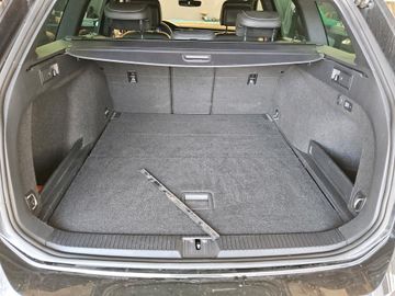 Volkswagen Passat Variant - 7