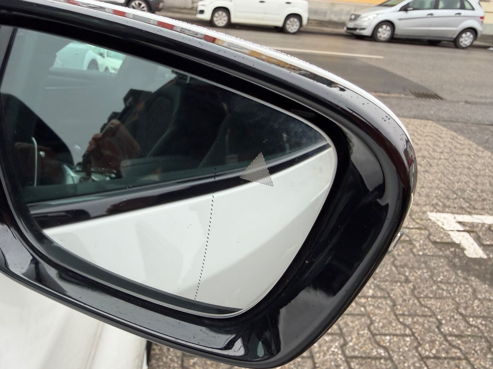 Fahrzeugabbildung BMW 520 i Touring M Sport H&K AHK LED KAMERA