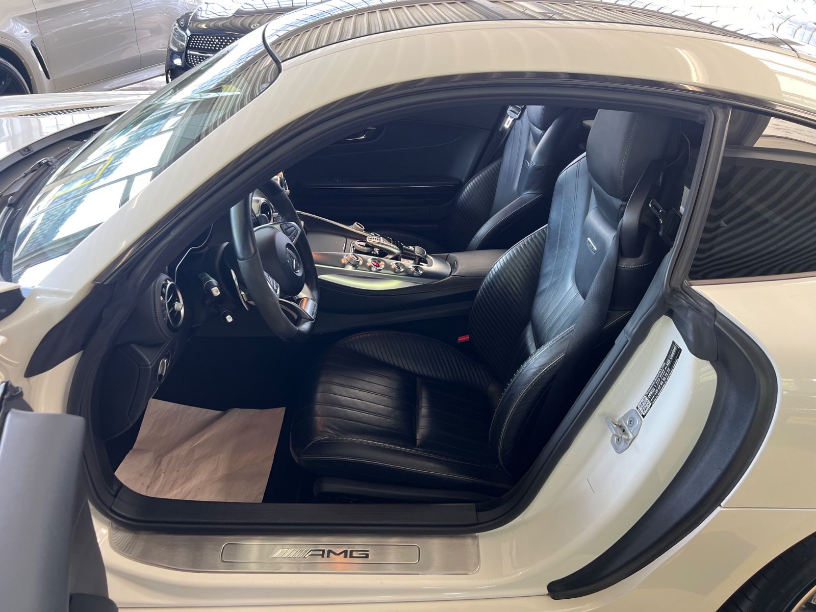 Fahrzeugabbildung Mercedes-Benz AMG GT Coupe * DIAMANTWEIß *NIGHTP*PANO*PERFORM*