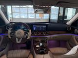 Mercedes-Benz E 300 de/AMG/HEAD-UP/VIRTUAL/AMBIENTE/BURMESTER/ - Hybrid (Diesel/Elektro): Limousine