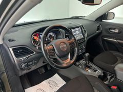 JEEP CHEROKEE / AHK / 4x4 / NUR 85.tKM / ALPINE / JEEP CHEROKEE / AHK / 4x4 / NUR 85.tKM / ALPINE /
