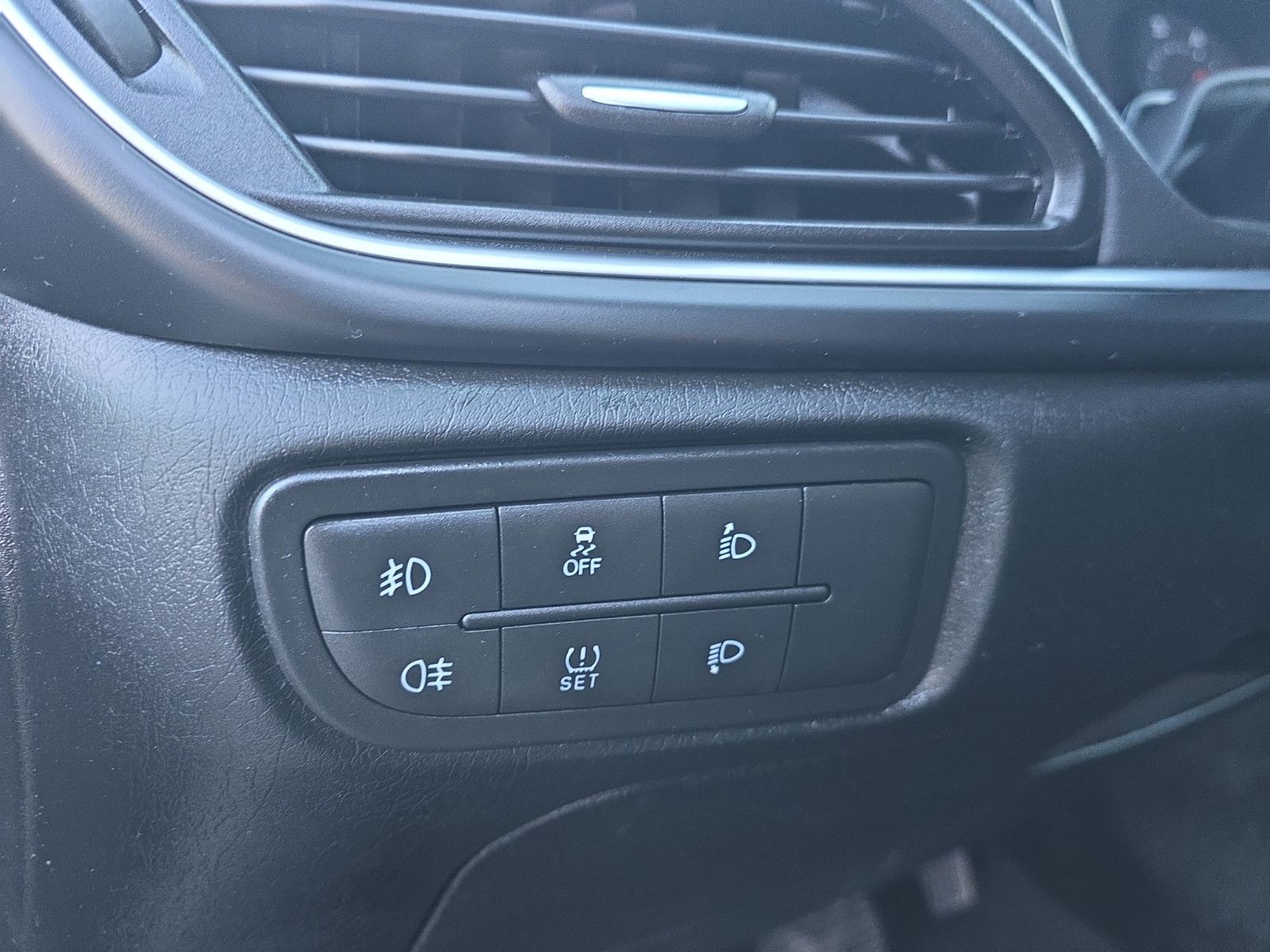 Fahrzeugabbildung Fiat Tipo Lounge Automatik Kamera LED  Navi  PCD