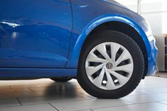 Fahrzeugabbildung Volkswagen Polo VI 1.0 TSI COMFORTLINE NAVI/LED/KAMERA/DAB+
