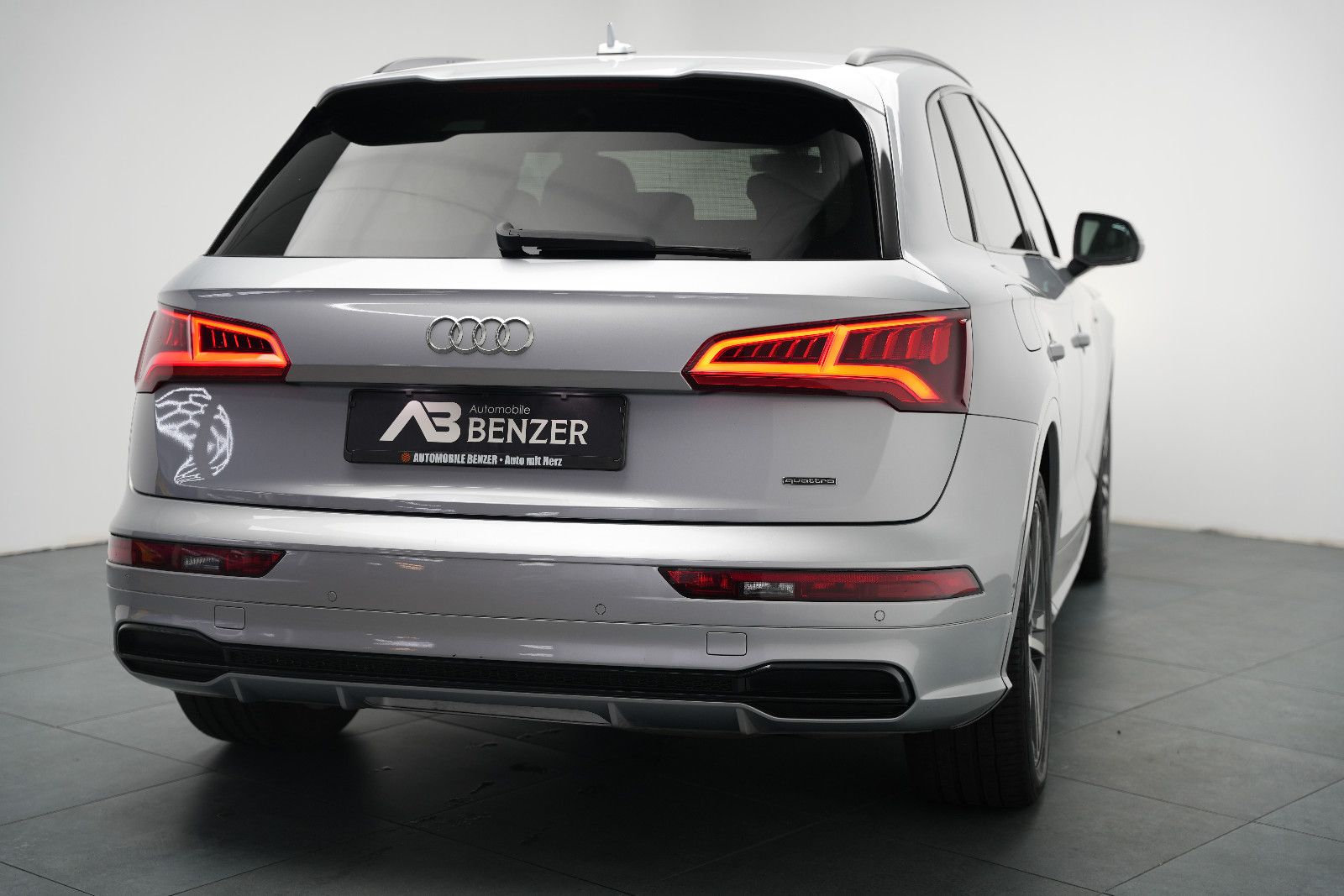 Fahrzeugabbildung Audi Q5 Quattro *S-Line*Virtual*SHZ*Navi*PDC*ACC
