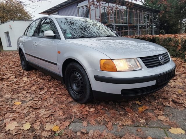 Volkswagen Passat Basis