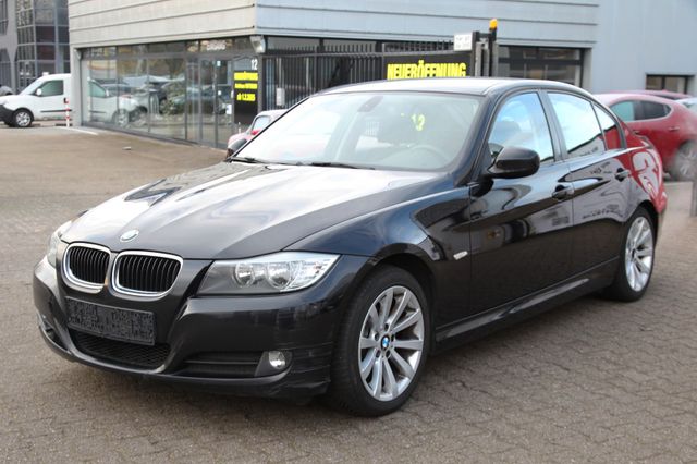 BMW 318i Start-Stop | PDC | Tempomat | WKR