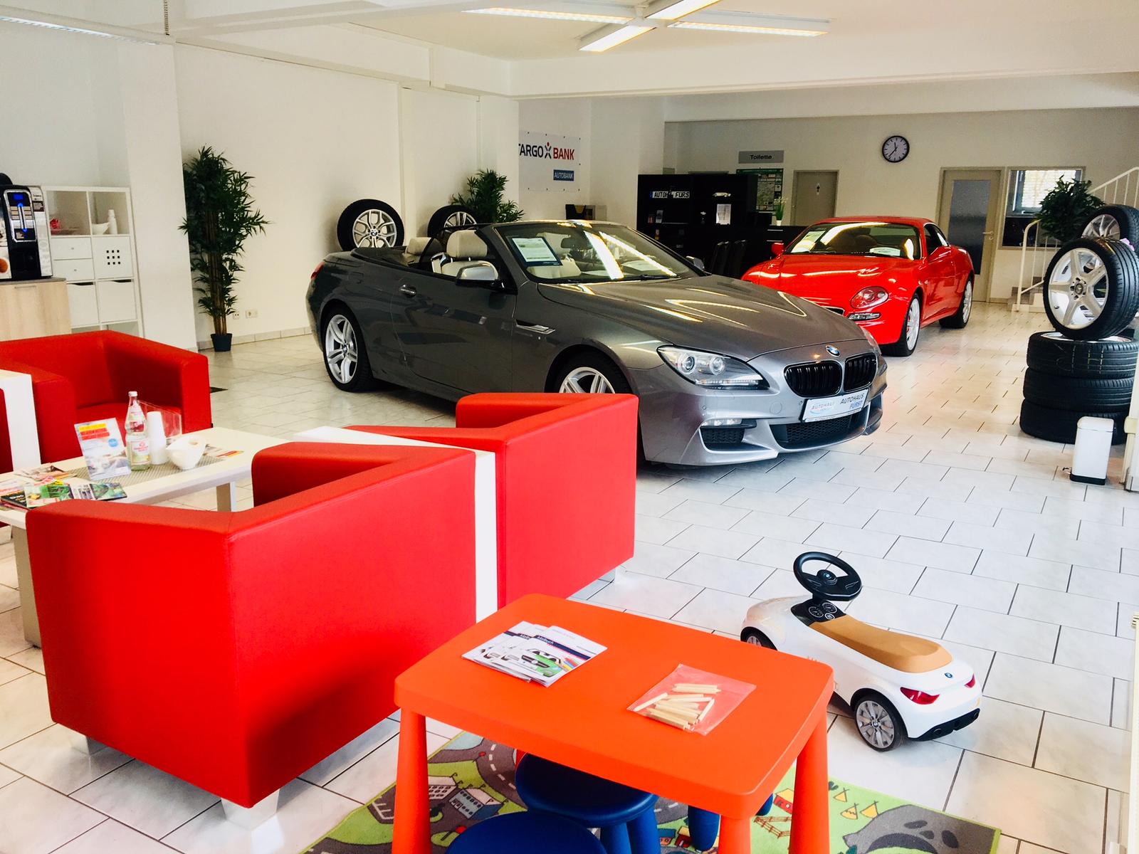 showroom-image-main