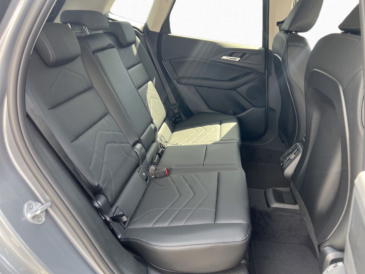 BMW 218 - Bild 13
