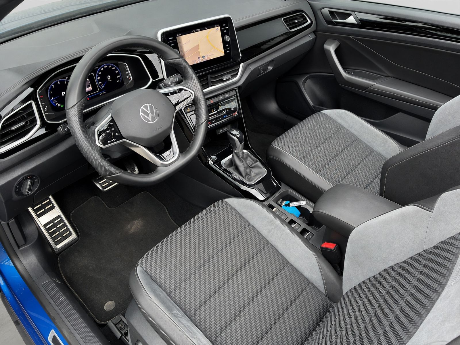 T-Roc Cabriolet 1.5 TSI R-LINE *DCC*BEATS*