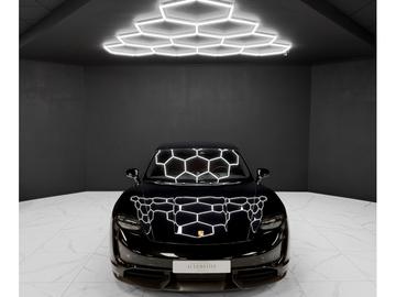 صورة 7 لـ 2020 Porsche TAYCAN