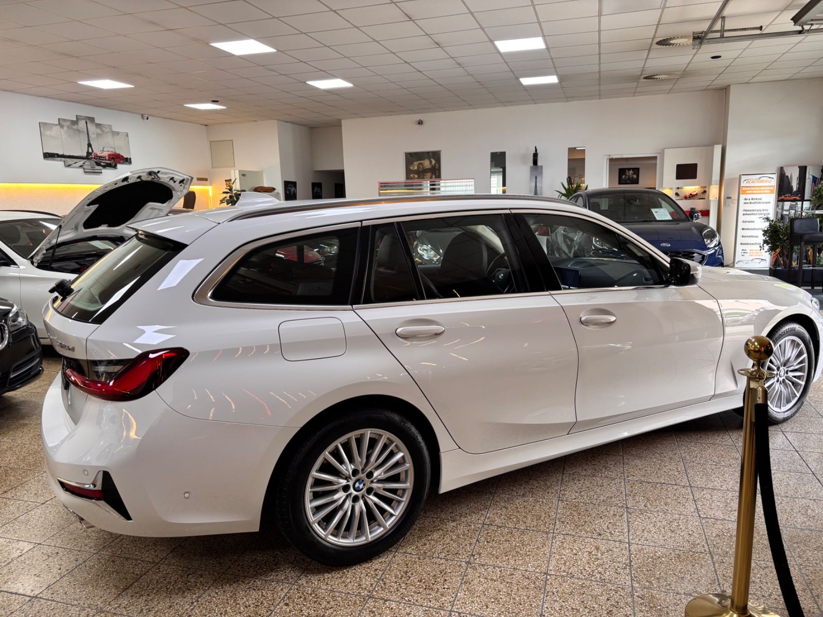 BMW Touring 320 d xDrive Luxury Line foto 6